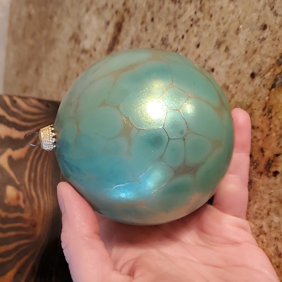 Vintage West Germany opalescent green glass Christmas ornament - Picture 6 of 15